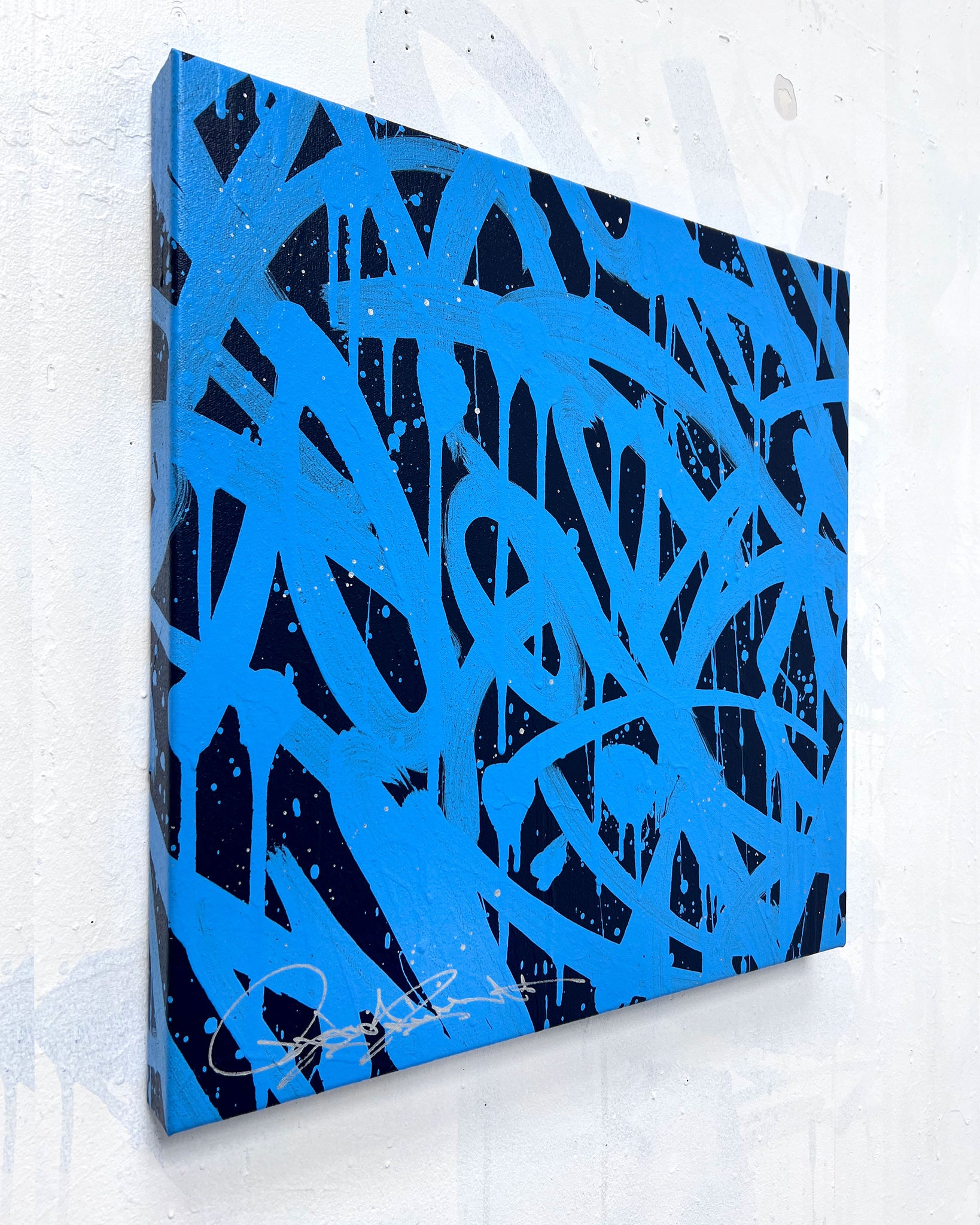 LOVE MORE - 20.5 x 20.5 in / 52 x 52 cm