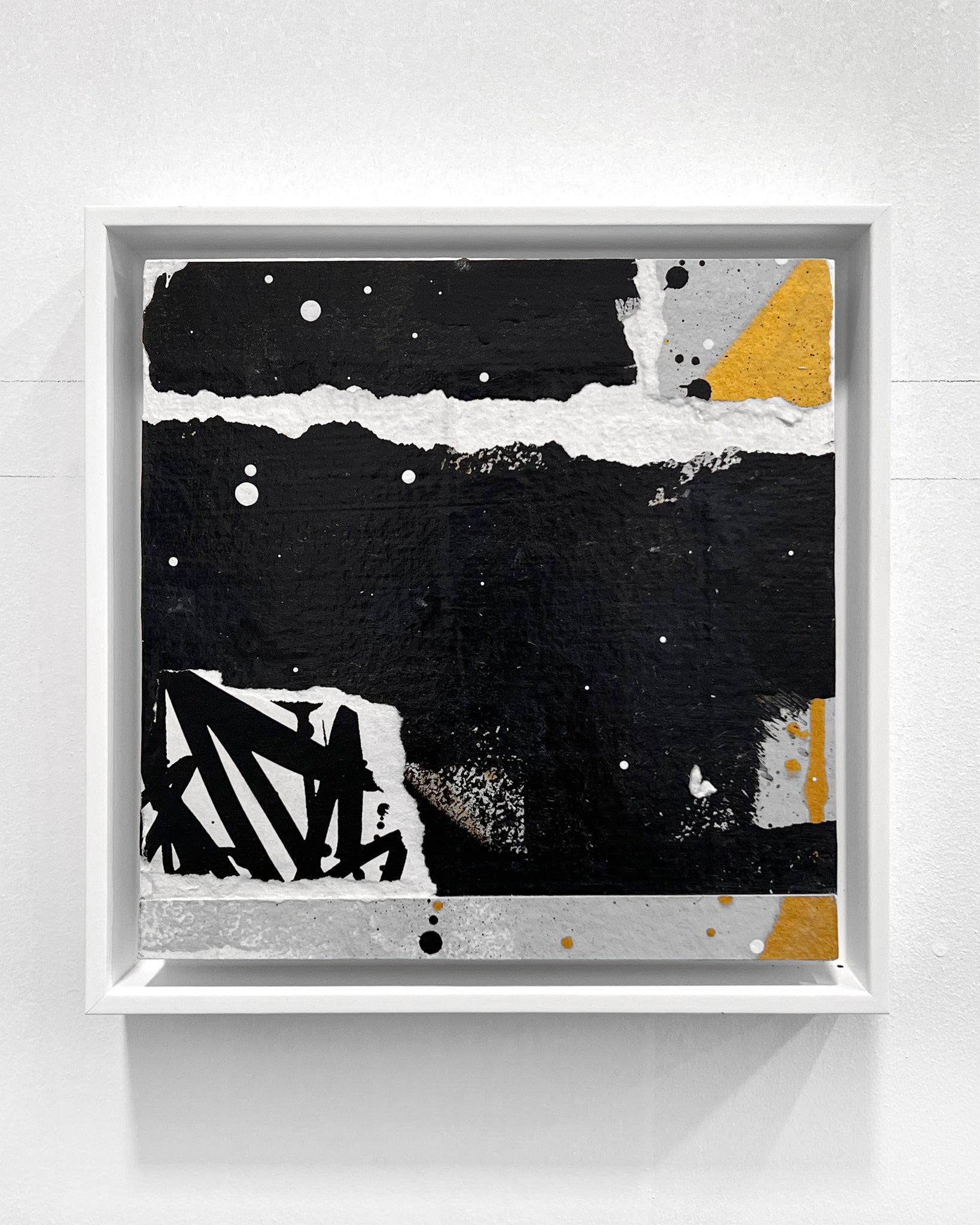 REMIX / GLD 04 - 21 x 21 cm, 8.5 x 8.5 in
